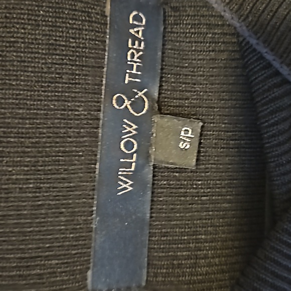 Willow & Thread black tight knit sweater - Picture 2 of 4